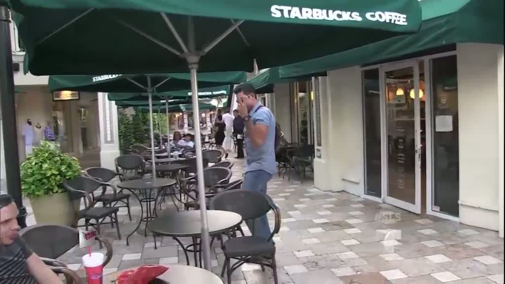  photo vlcsnap-2014-06-07-19h47m34s237_zps426bf10b.jpg