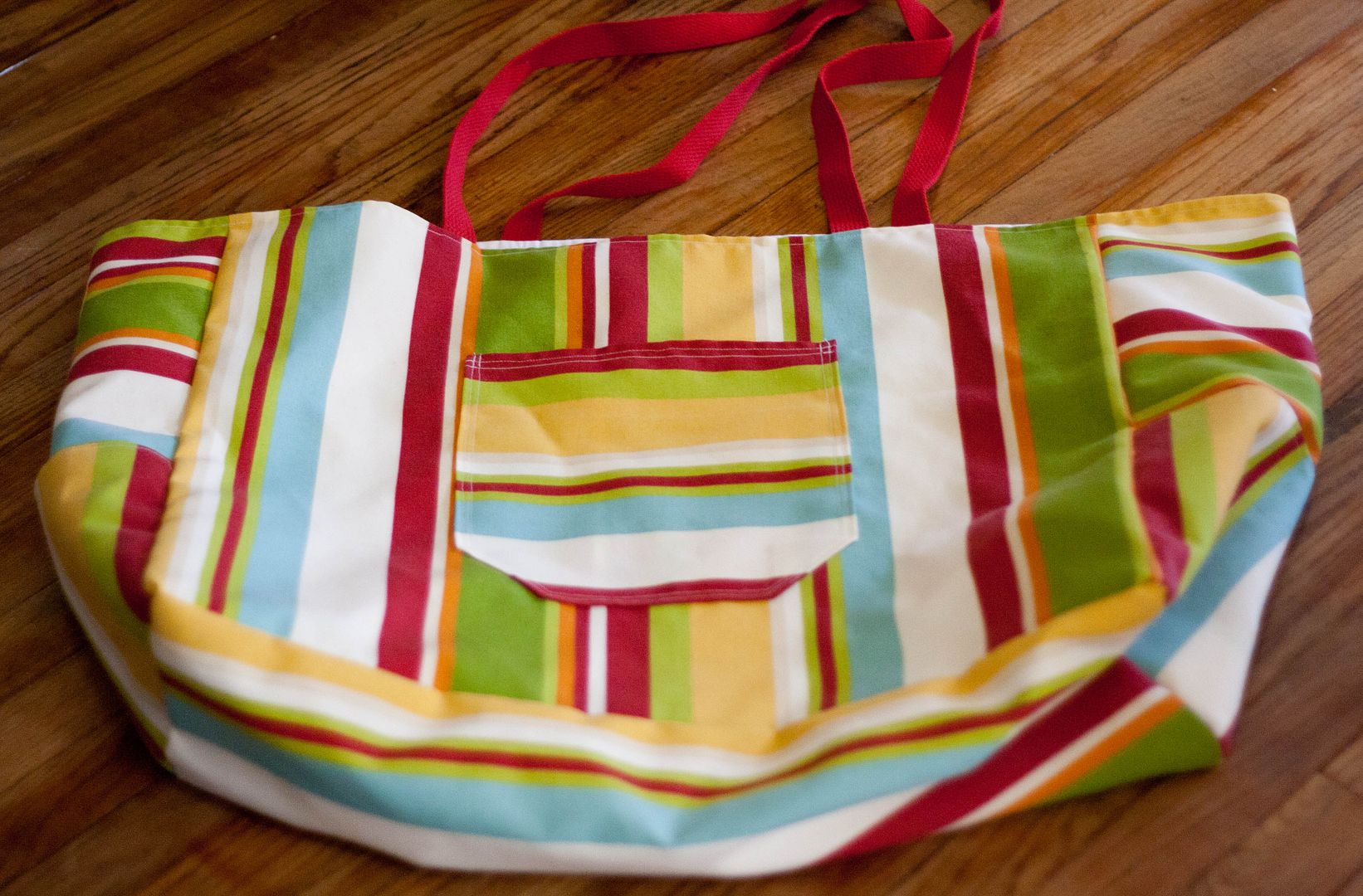 More Like Home: What I've Been Sewing - Giant Beach Bag