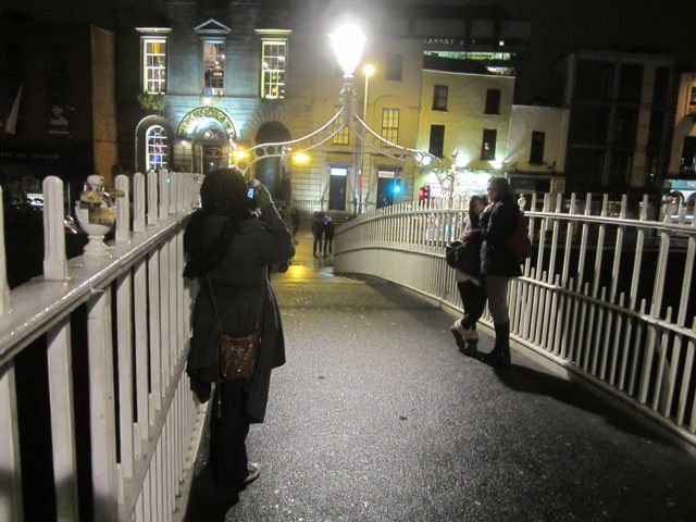 Ha'penny Bridge photo Dublin2012-13724a_zpsf506cc96.jpg