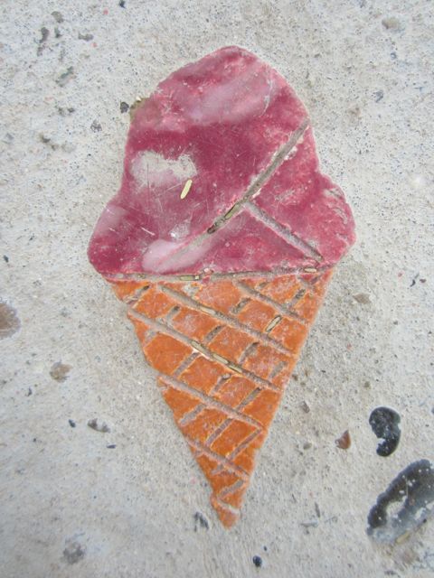 Tile ice cream cone photo Roxaboxenicecreamcone_zpsf73870a9.jpg