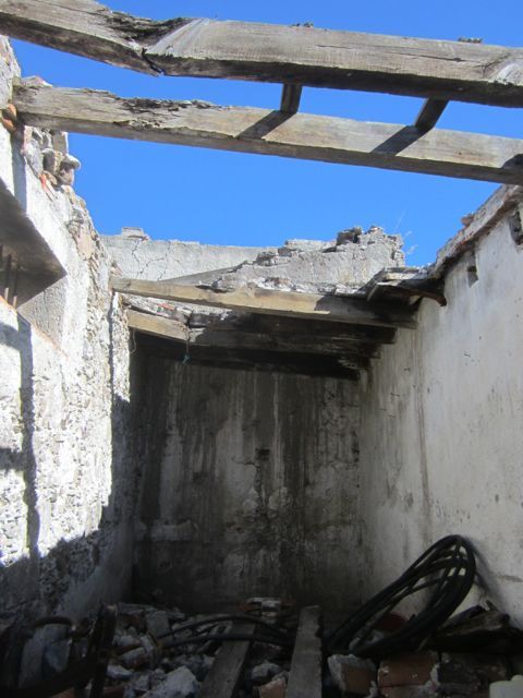 Ruined building.El Charco del Ingenio photo ruinselcharco_zpsa6804118.jpg