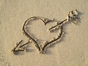 HEART IN SAND Pictures, Images and Photos
