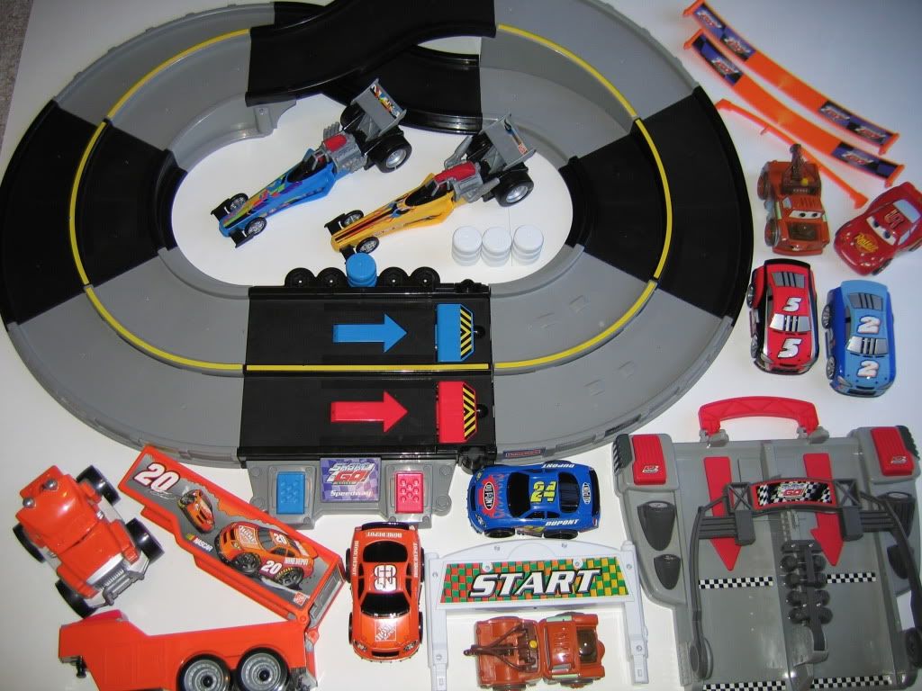 FISHER PRICE SHAKE N GO SPEEDWAY race track DISNEY CARS NASCAR drag